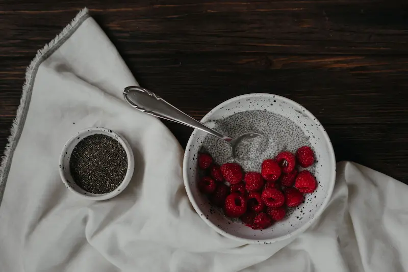 25 PCOS snacks that won't spike blood sugar protein fiber fat